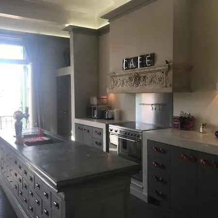 Sleeps 6 Air Con Wifi Daire Cannes